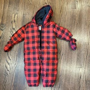 Gap Puffer snowsuit for baby 12-18 month size. Never worn.
